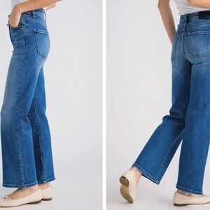 Risen Sophie High Rise Relaxed Straightleg Jeans size 5/27